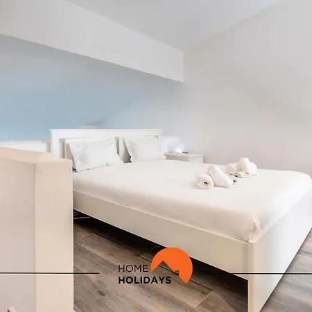 #127 Quinta Do Poco With Shared Pool By Holidays Albufeira